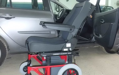BEV seat overført til Carony Classic manuel kørestolsunderstel.